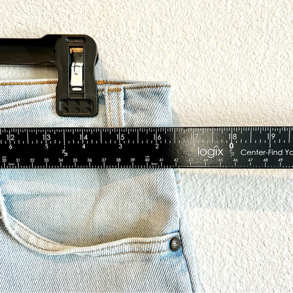 Vintage Levi’s 540 Cut Off Shorts Women’s 34 Flex Denim High Rise Distressed - Picture 4 of 10